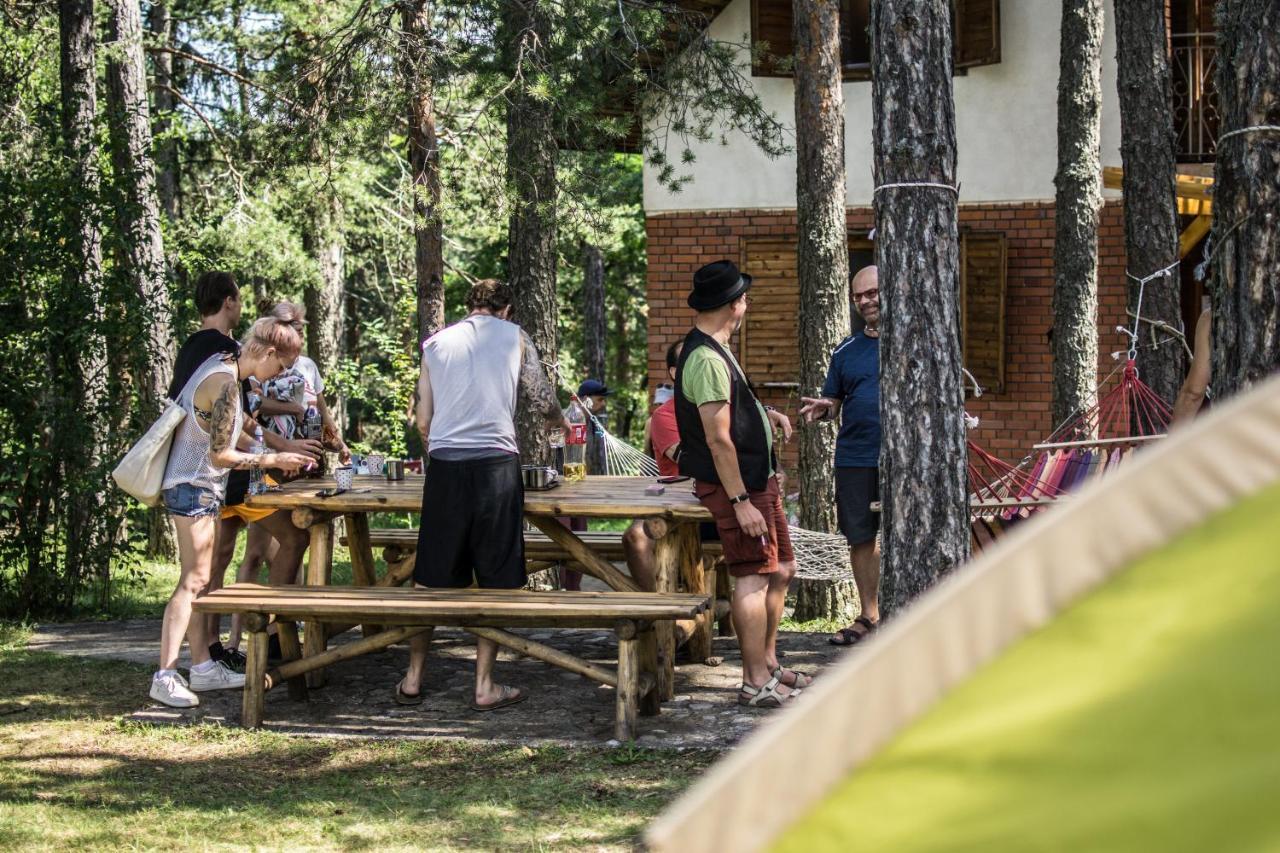 Rustic Home Tara カルゲスケ・バレ エクステリア 写真